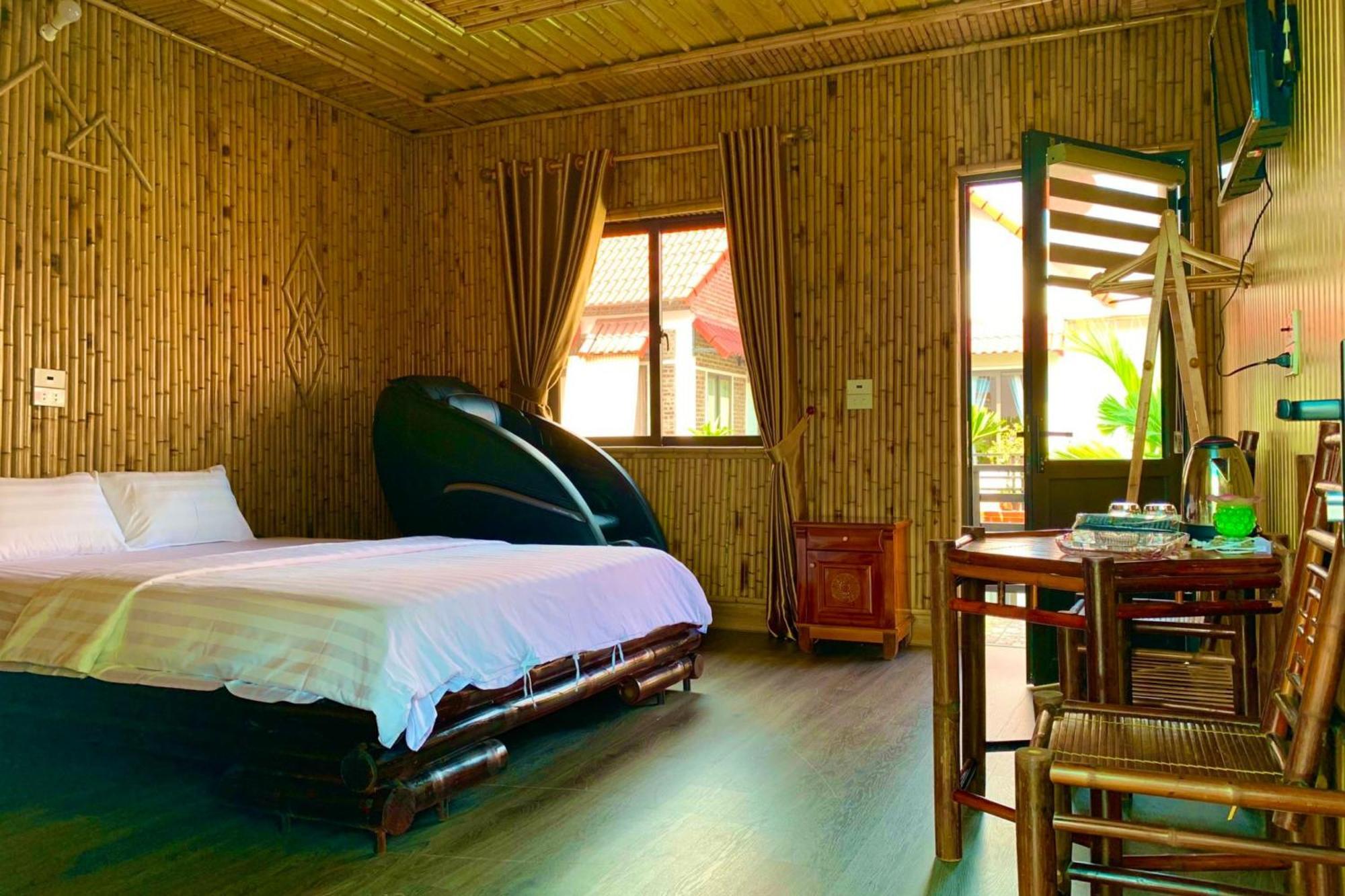 The Pineapple House Bed & Breakfast Ninh Binh Bagian luar foto